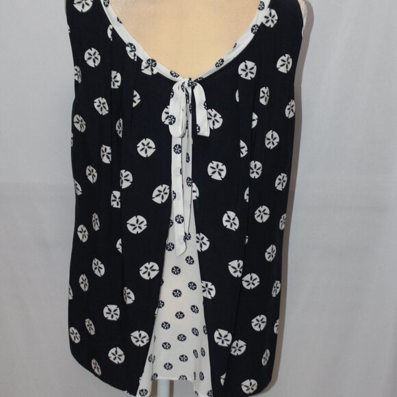 Kaari Blue Sand Dollar Print Navy and White Sleeveless Top - Picture 9 of 13
